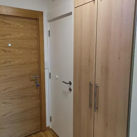 Apartment Mdm