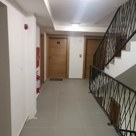 Mdm Apartment *