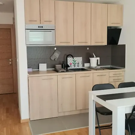 Apartment Mdm